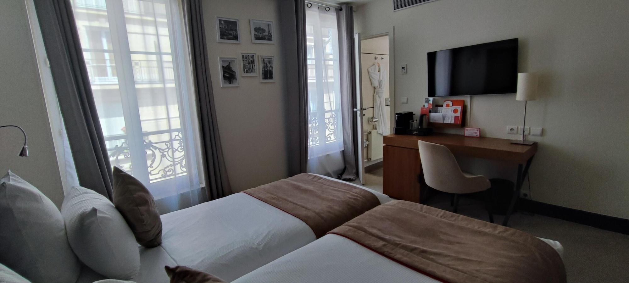 Elysees Bassano Parijs